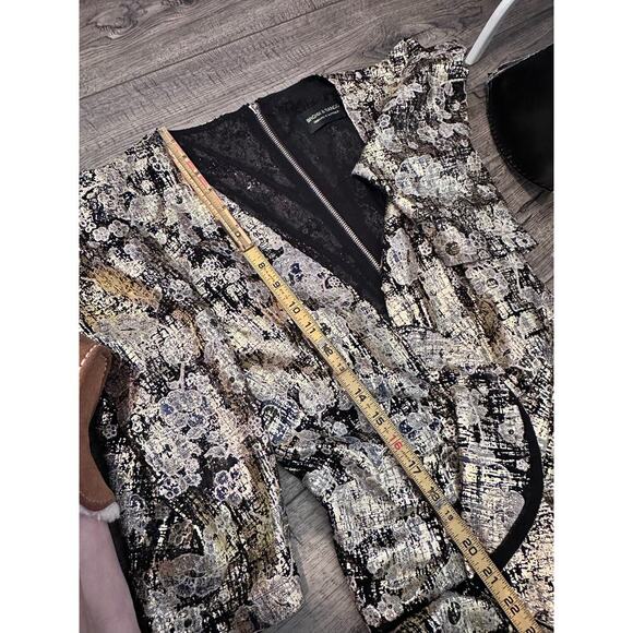 Bronx & Banco Women's Floral Print V-neck Knee-Length ruched  Dress Size Large - Picture 5 of 12